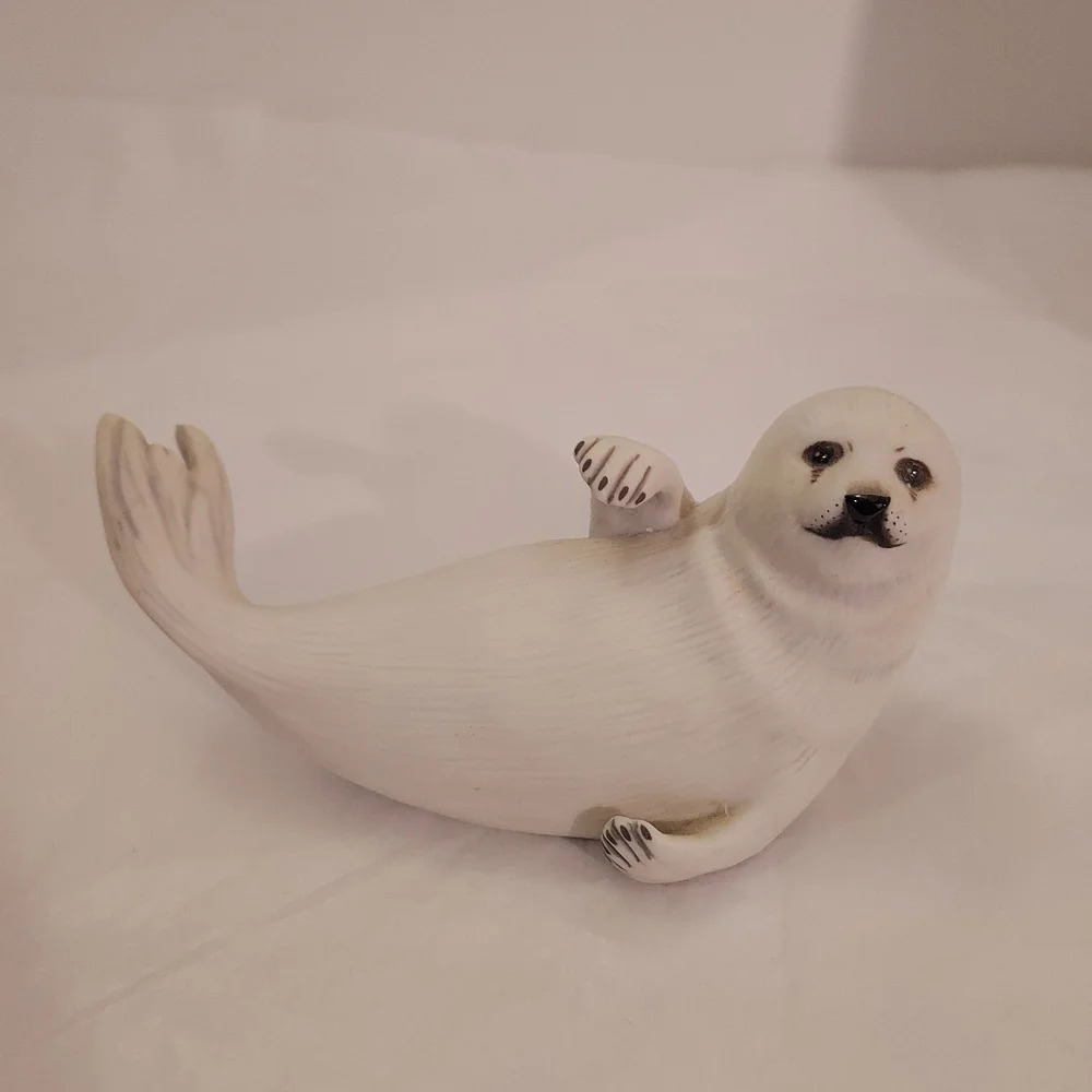 Vintage 1987 The Franklin Mint Snow Pup by Rosalyn A. Carini Baby Seal Figurine